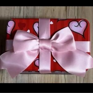 MINT - 2012 Red With Pink Hearts & Ribbon - TinBox Co